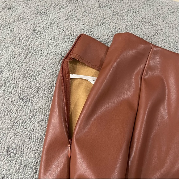 SHEIN faux leather skirt - Picture 6 of 8